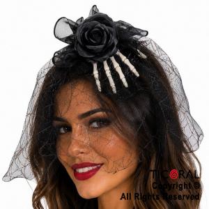 HEBILLA CON MANO FLOR Y TUL NEGRO