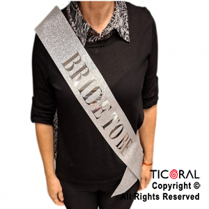 BANDA GLITTER BRIDE TO BE IMPRENTA COLOR PLATA x 1 UNIDAD